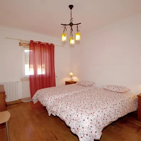 Pristine - 2 Bedroom With Sea And Pool Views In The Apartmán *