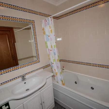 Pristine - 2 Bedroom With Sea And Pool Views In The * São Martinho do Porto