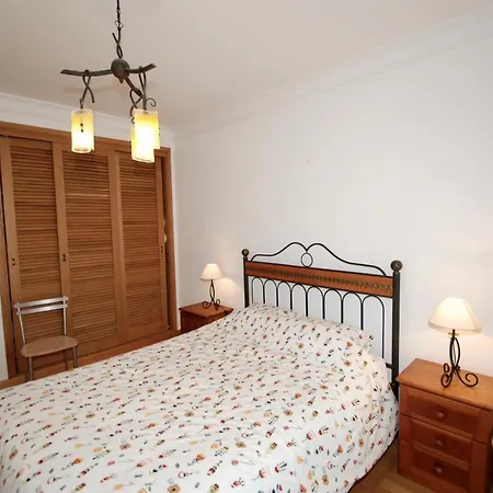 Pristine - 2 Bedroom With Sea And Pool Views In The São Martinho do Porto