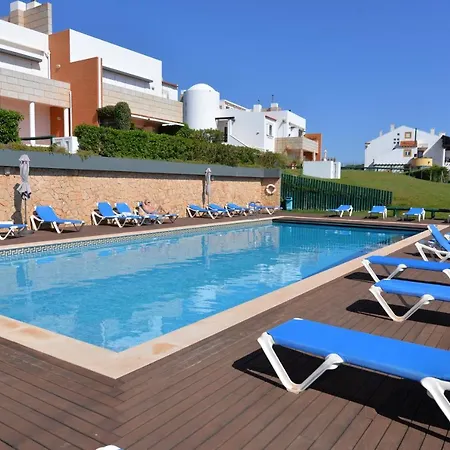 Apartmán Pristine - 2 Bedroom With Sea And Pool Views In The